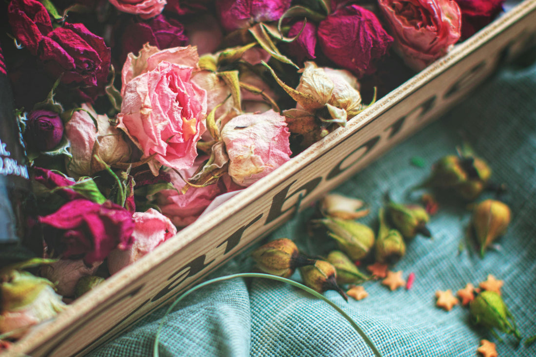 Comment intégrer des fleurs séchées dans sa décoration ?